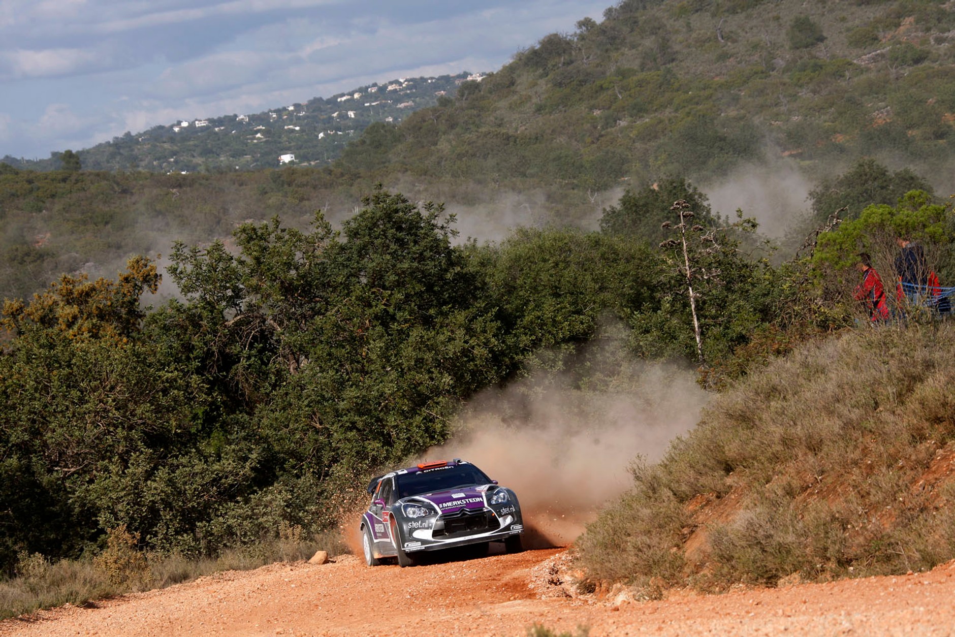 Rajd Portugalii 2011: Hirvonen wygrał superoes