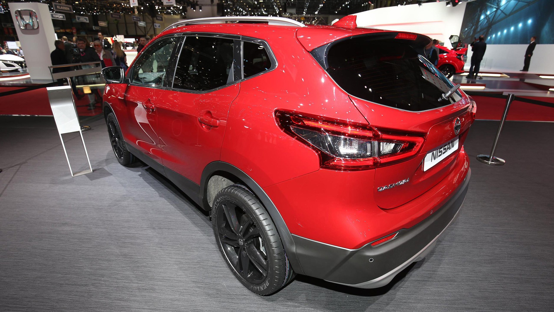 Nowości i inteligentna przyszłość Nissana | Genewa 2017