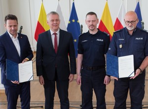 Podpisano porozumienie. Przewozy osób na aplikację mają być bezpieczniejsze