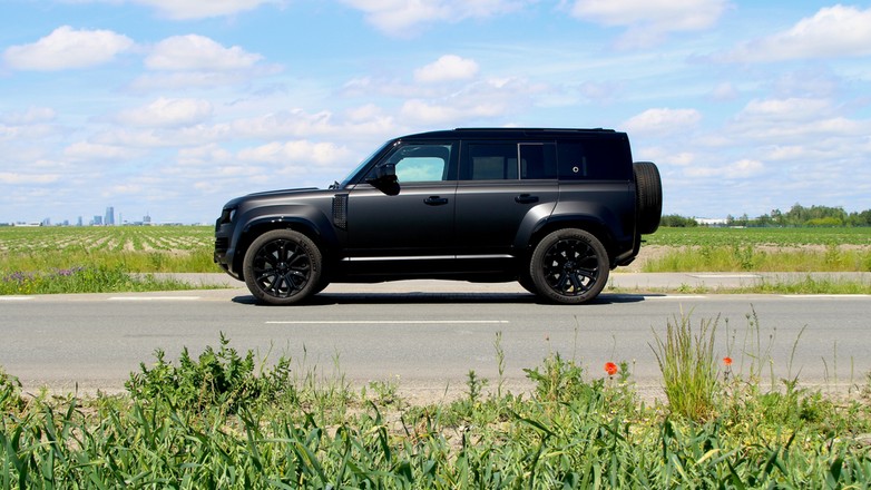 Land Rover Defender OCTA