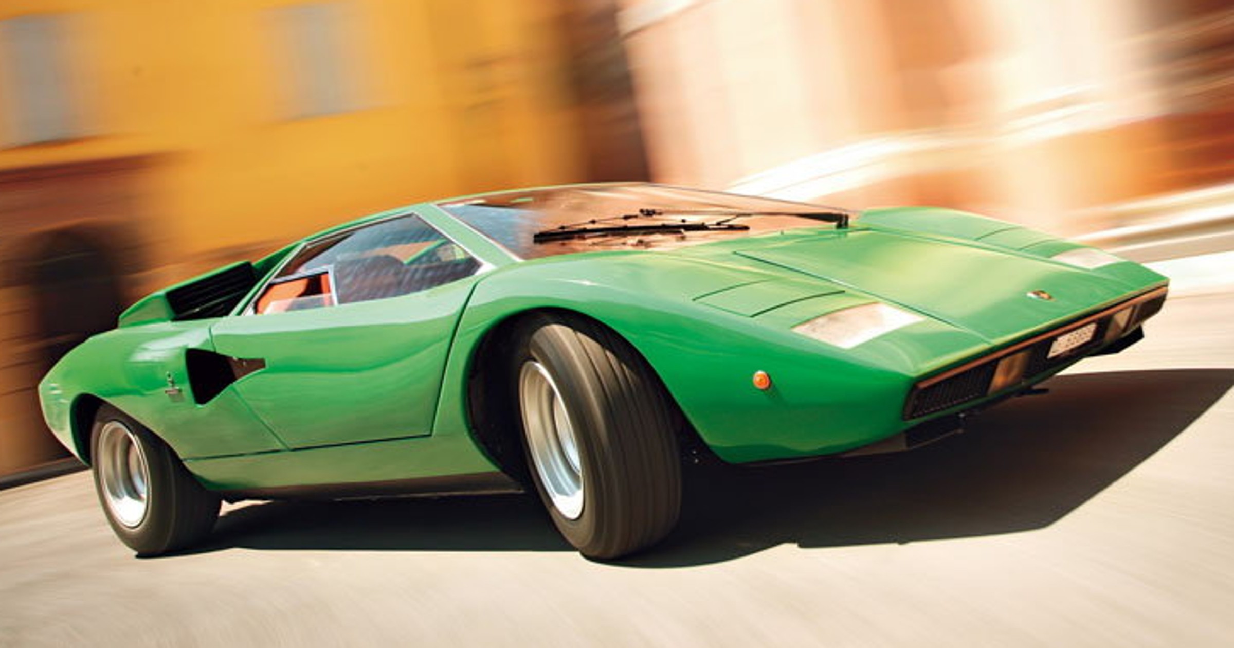 Pierwsze Lamborghini Countach - dzień z zielonym
