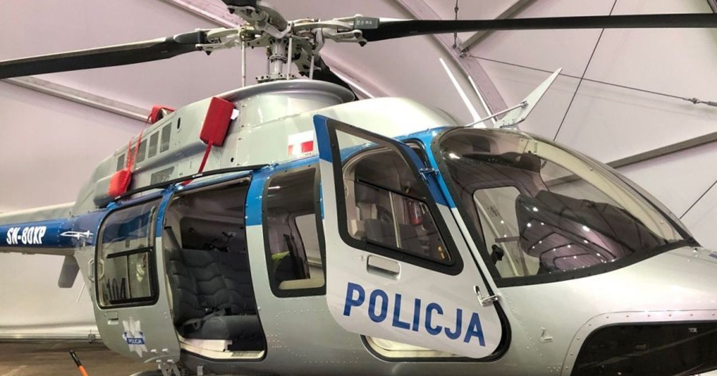 Policja patroluje drogi także z powietrza