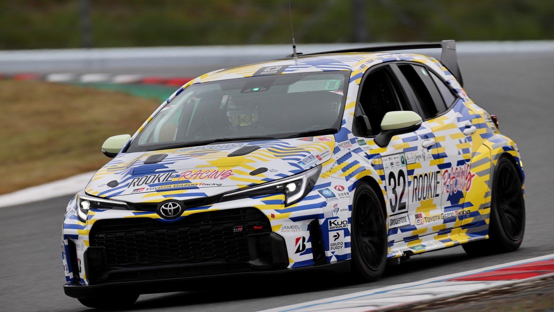Toyota pracuje nad technologiami wykorzystania odparowanego wodoru w silnikach spalinowych