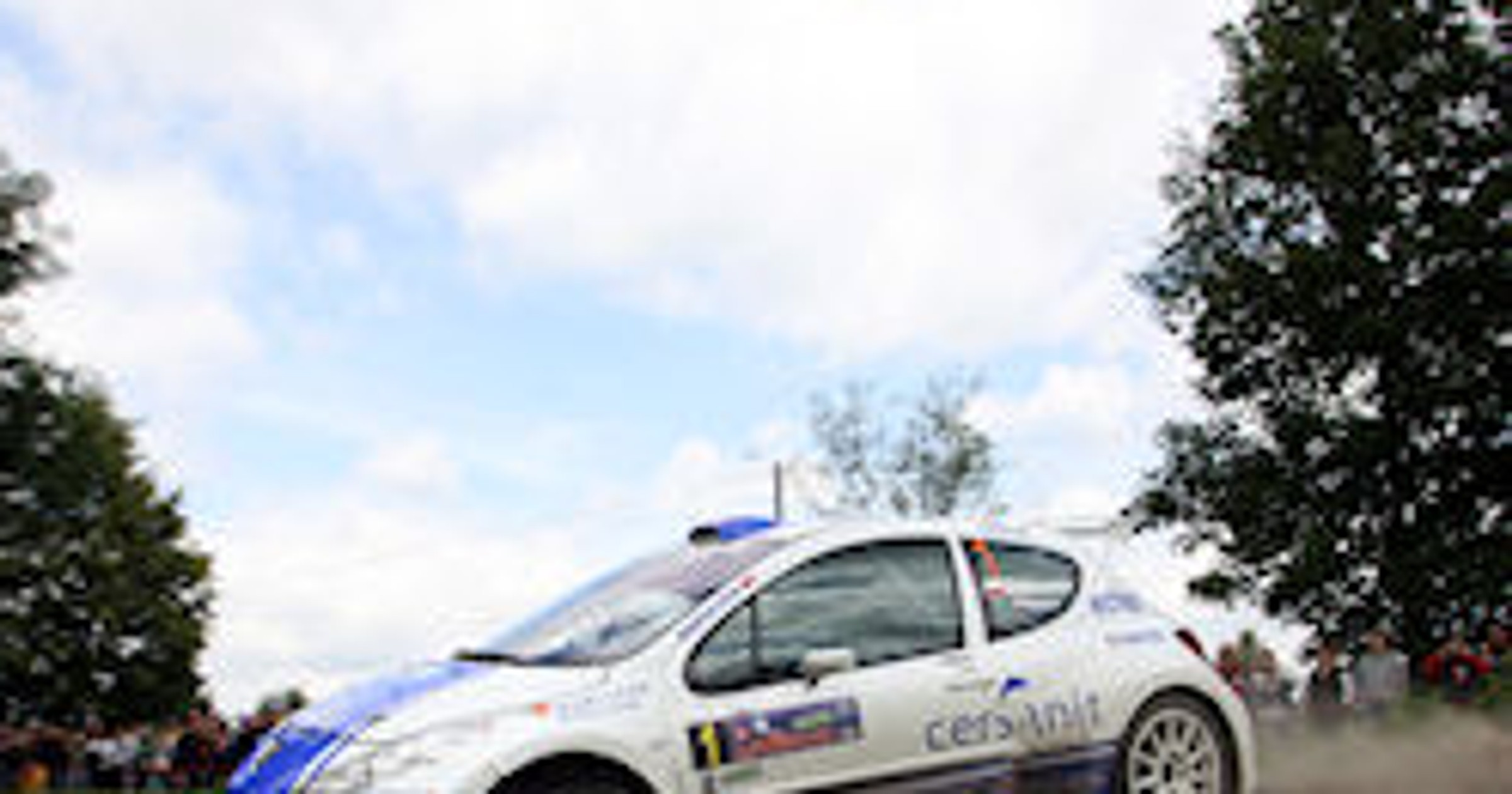 Rajd Rzeszowski 2009: Grzegorz Grzyb nie dał rywalom żadnych szans (relacja z I etapu)