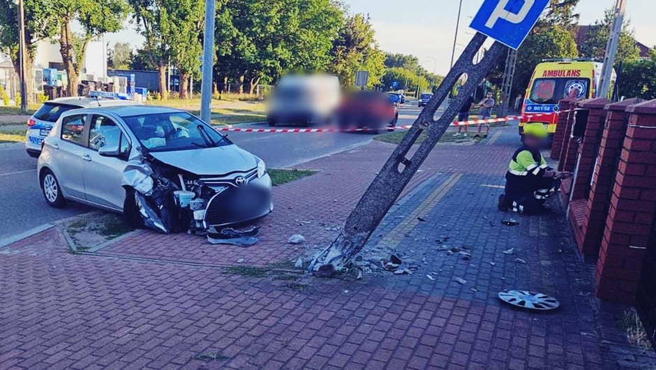 Obraz pochodzący z serwisu https://lomza.policja.gov.pl/po4/informacje/96560,Pijany-zatrzymal-sie-na-slupie.html