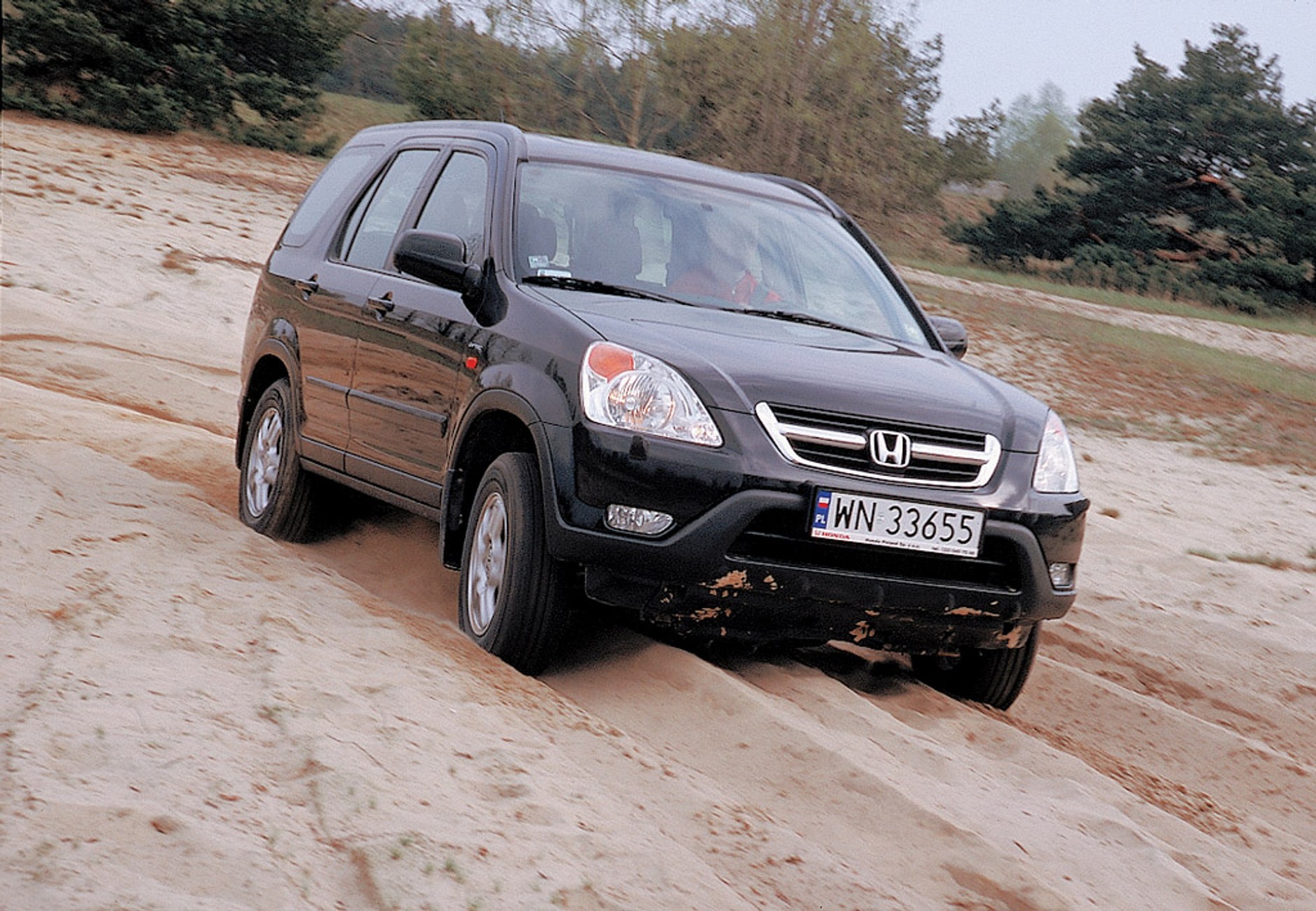 Honda CR-V kontra Nissan X-Trail i Toyota RAV4: pojedynek na szczycie