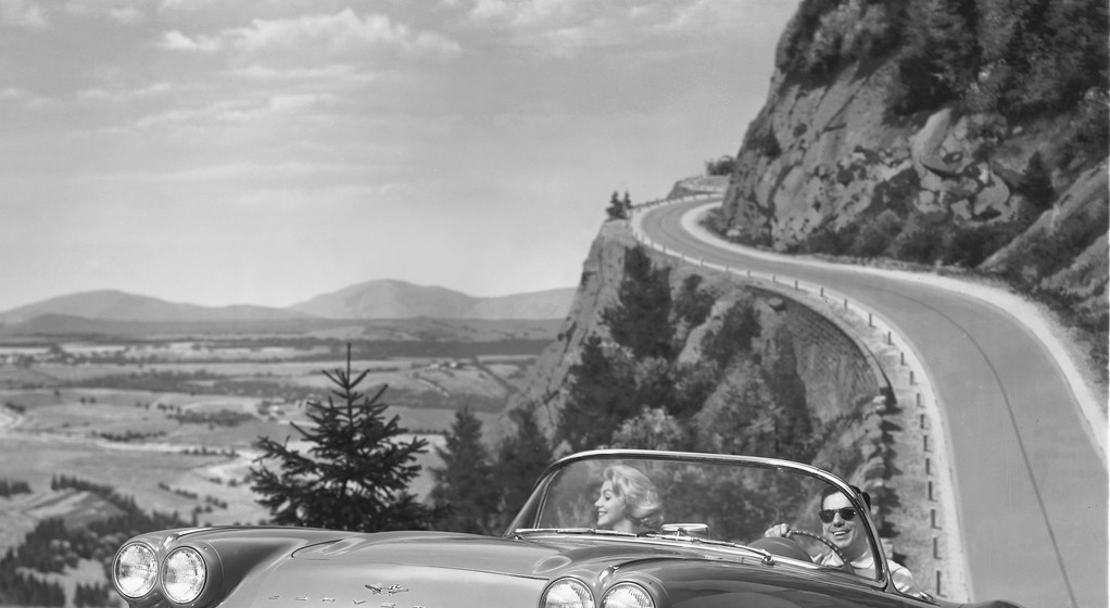 Chevrolet Corvette – historia lekkich konstrukcji modelu