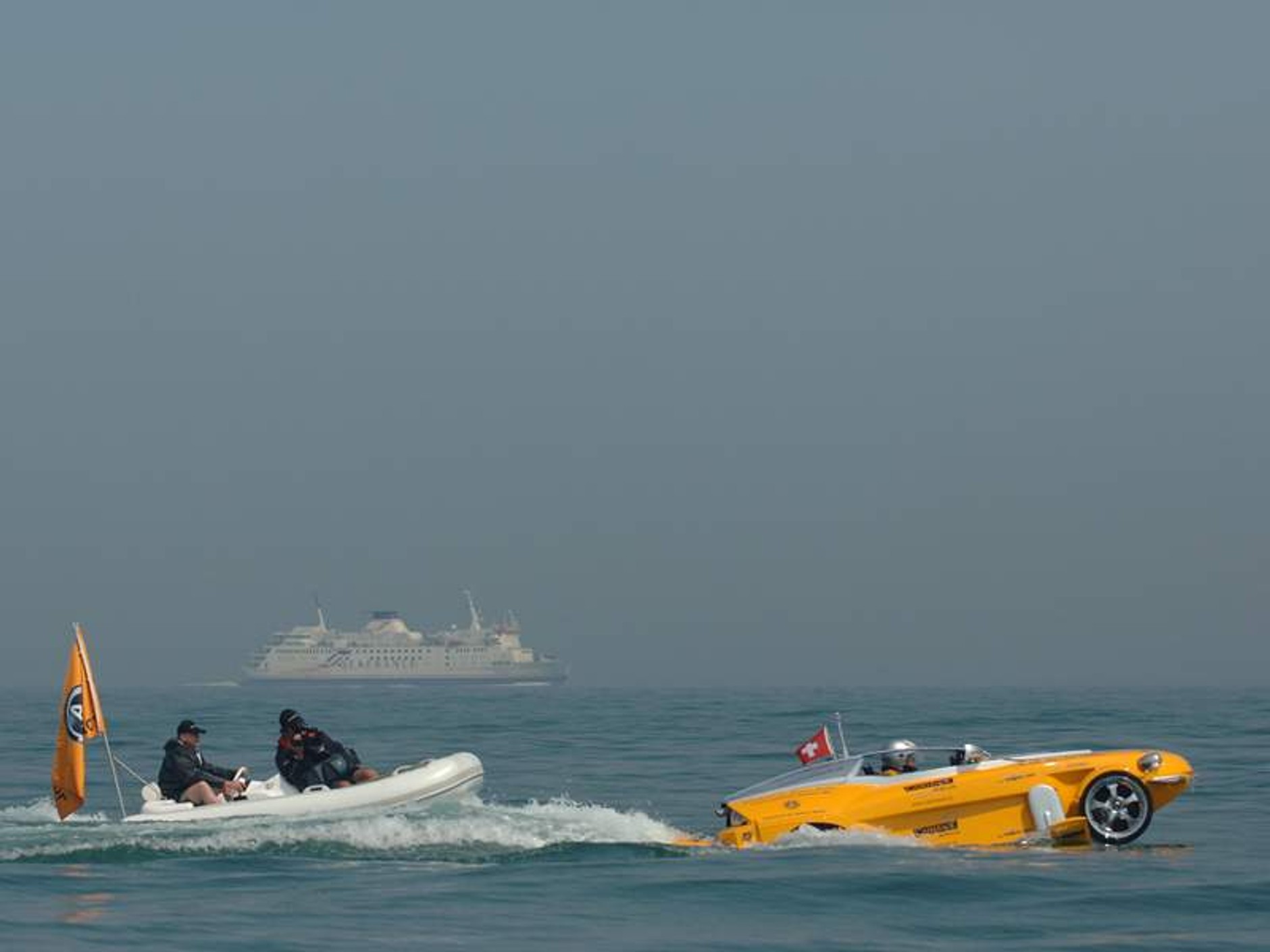 Rinspeed Splash w praktyce: trasa Dover – Sangatte w 193 minut