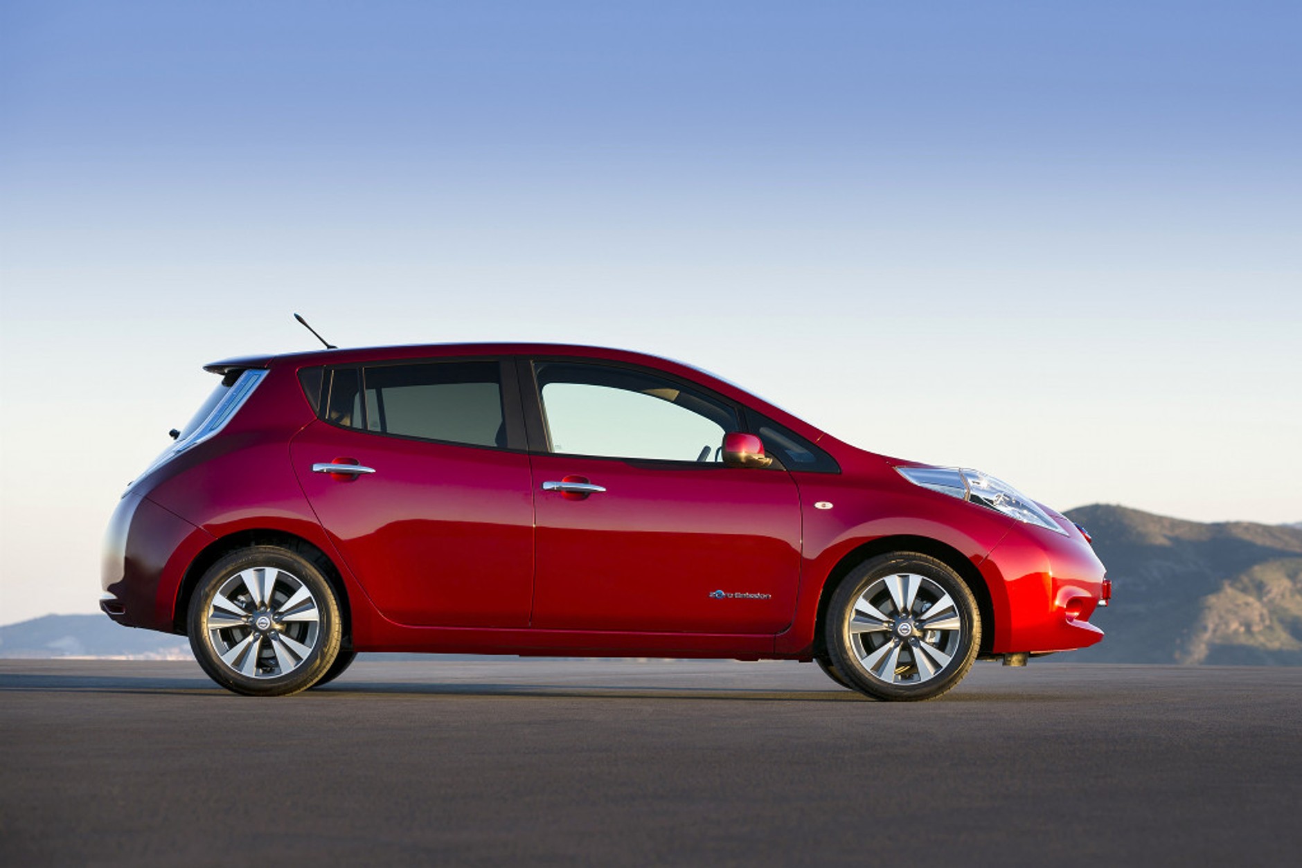 Nissan Leaf od 126 000 zł