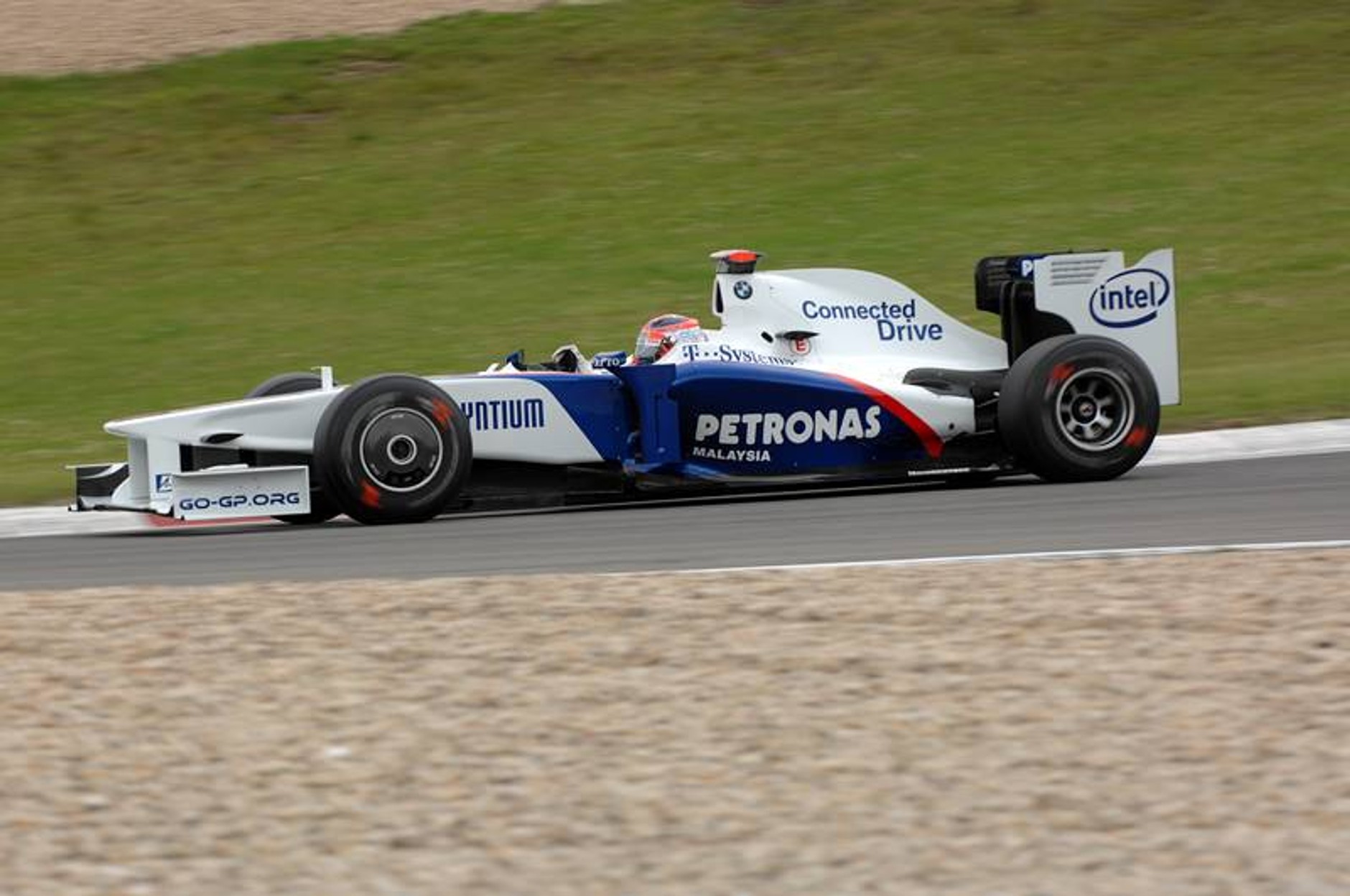 Grand Prix Niemiec 2009: rozpędzony Red Bull Racing dogania Brawn GP (fotogaleria)