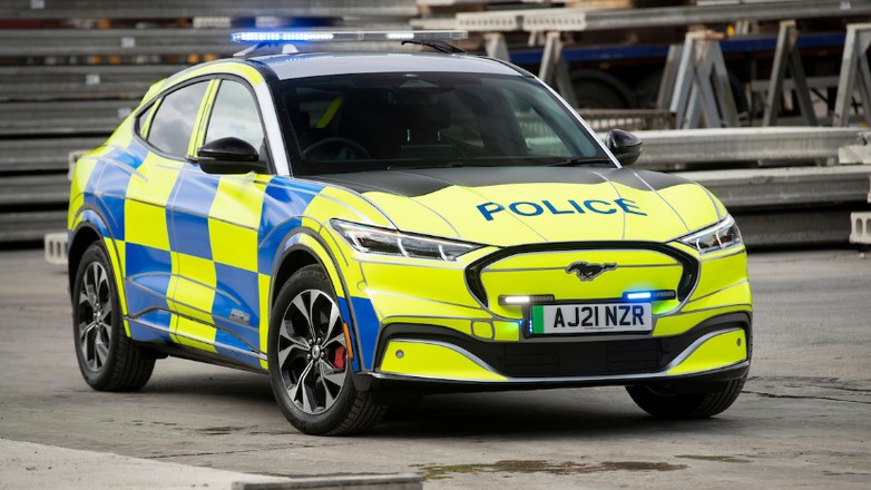 Na zdjęciu Ford Mustang Mach-E