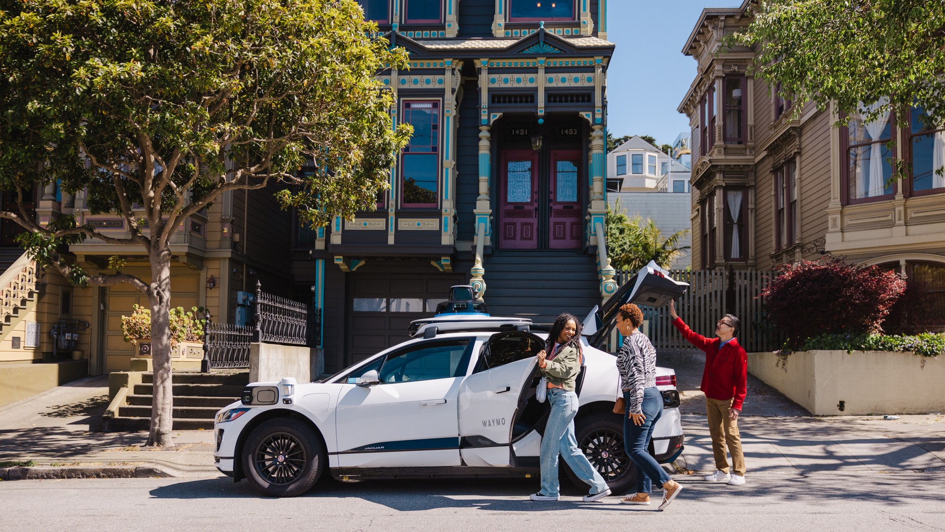 Autonomiczny samochód Waymo na ulicach San Francisco