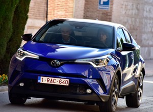 Toyota C-HR - model tak ważny, jak Corolla | TEST