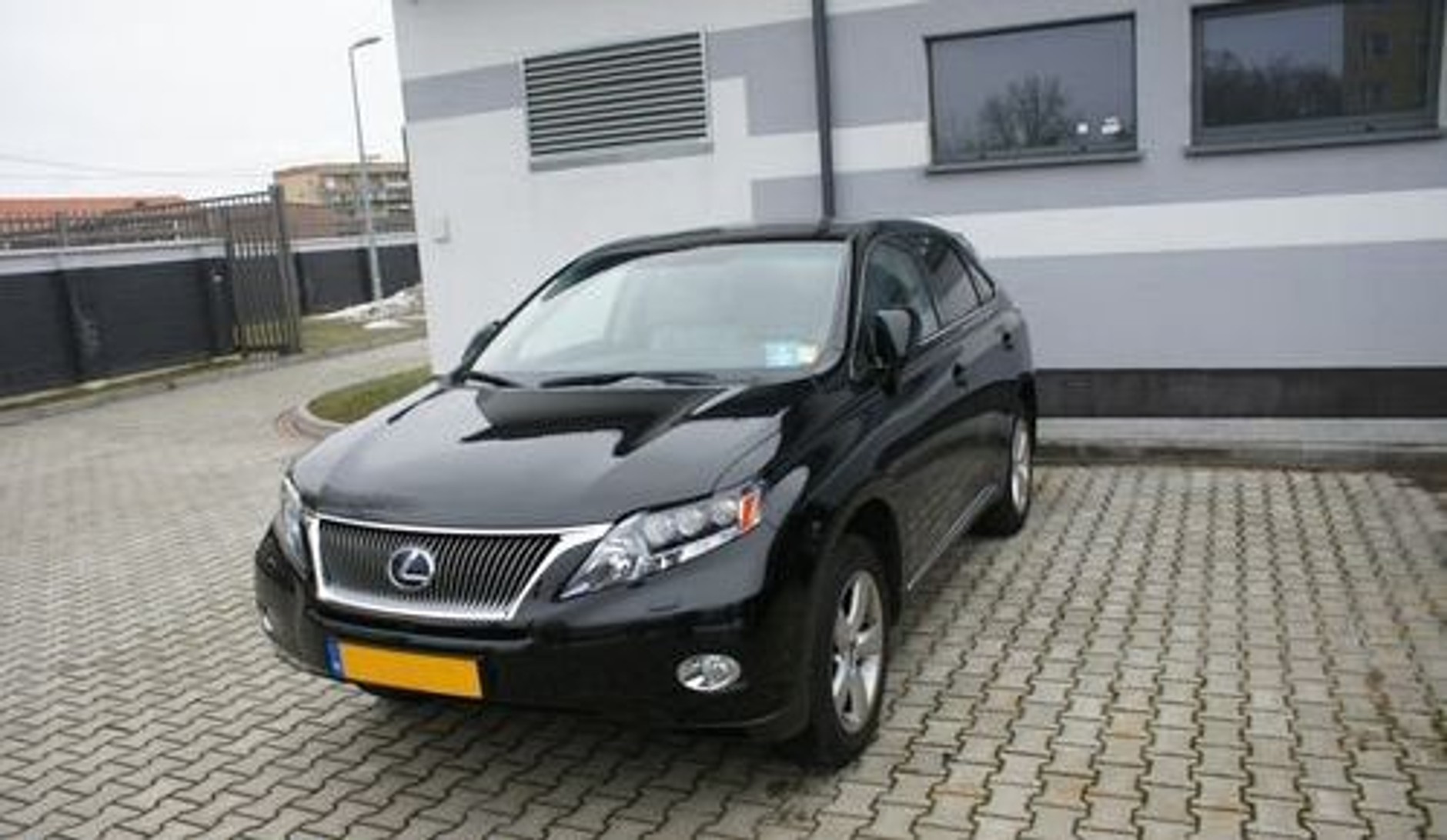 Poszukiwane w Holandii auta w rękach polskiej policji