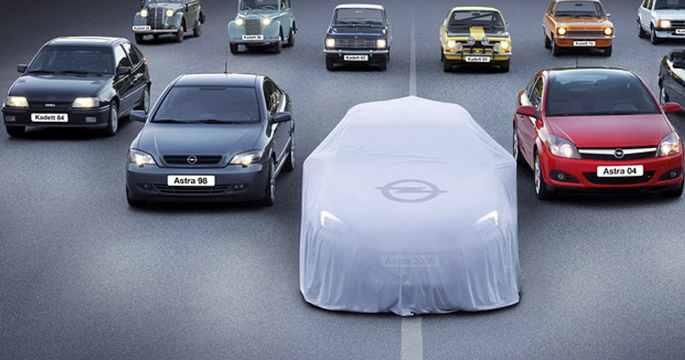 Opel Astra: nowa generacja jeszcze pod przykryciem