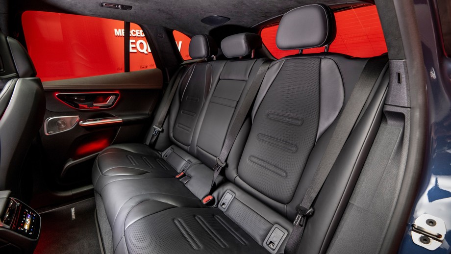 Mercedes EQE