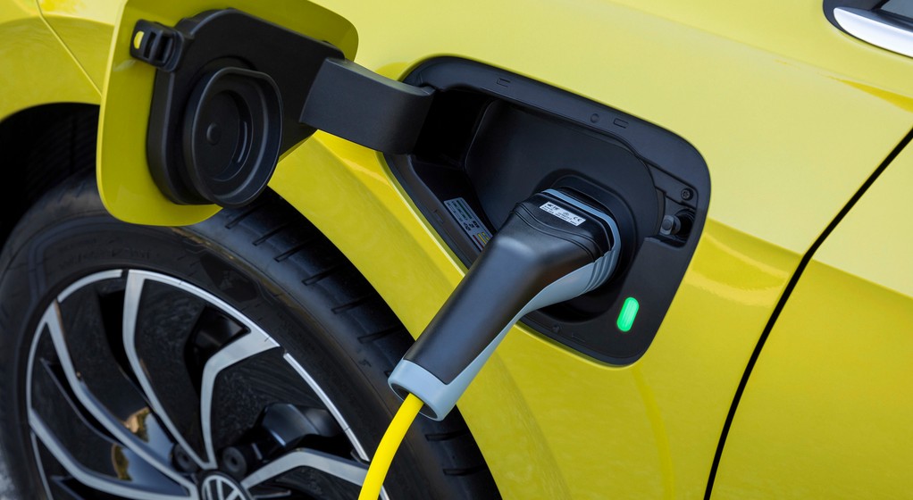 Volkswagen e-hybrid ładowanie