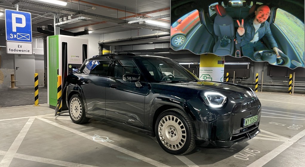 Elektryczne Mini Aceman ma wbudowaną kamerę do selfie. Sposób na nudę?