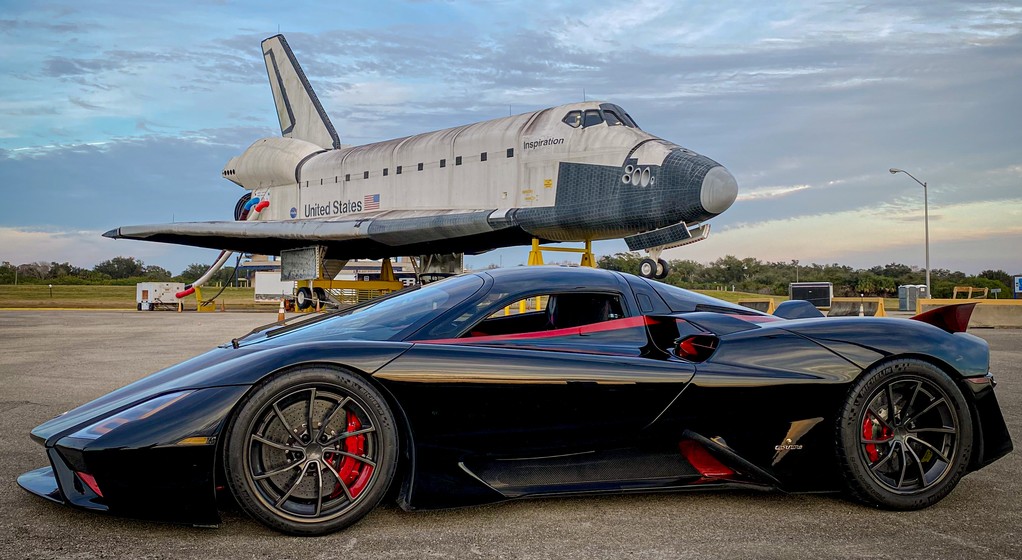 SSC Tuatara rozwinęła prędkość ponad 460 km/h