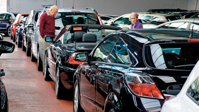 Komisy, place i molochy - mnóstwo ofert, ale...