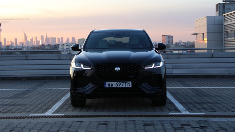Jaguar F-Pace 2.0D R-Dynamic SE