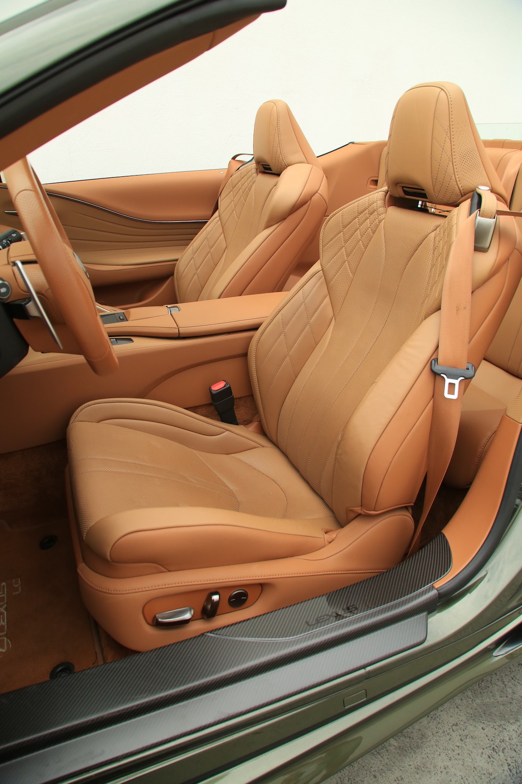 Lexus LC 500 Convertible (2021)