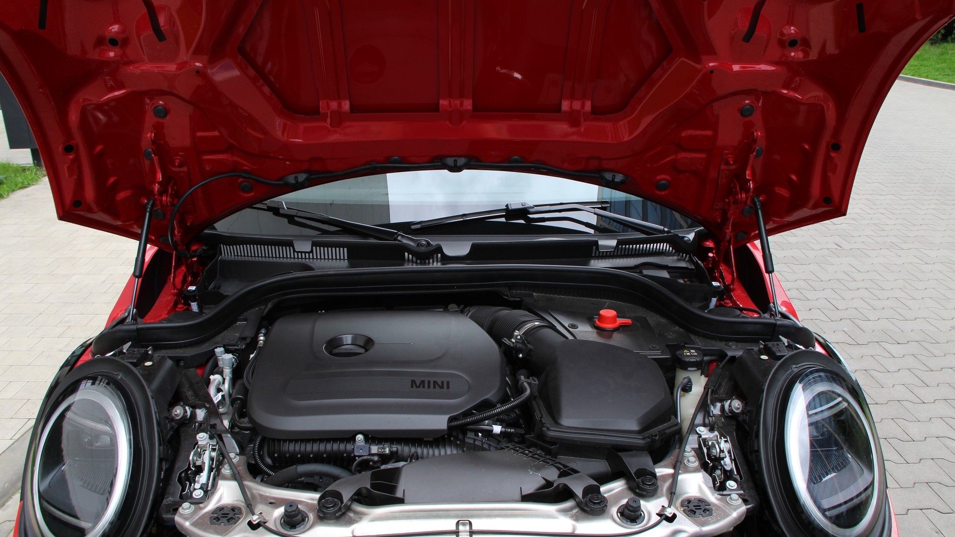 MINI John Cooper Works Cabrio