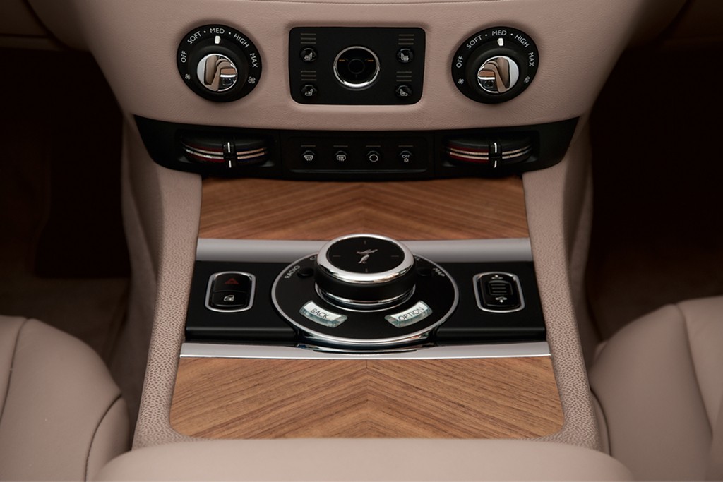 Rolls Royce Wraith oficjalnie