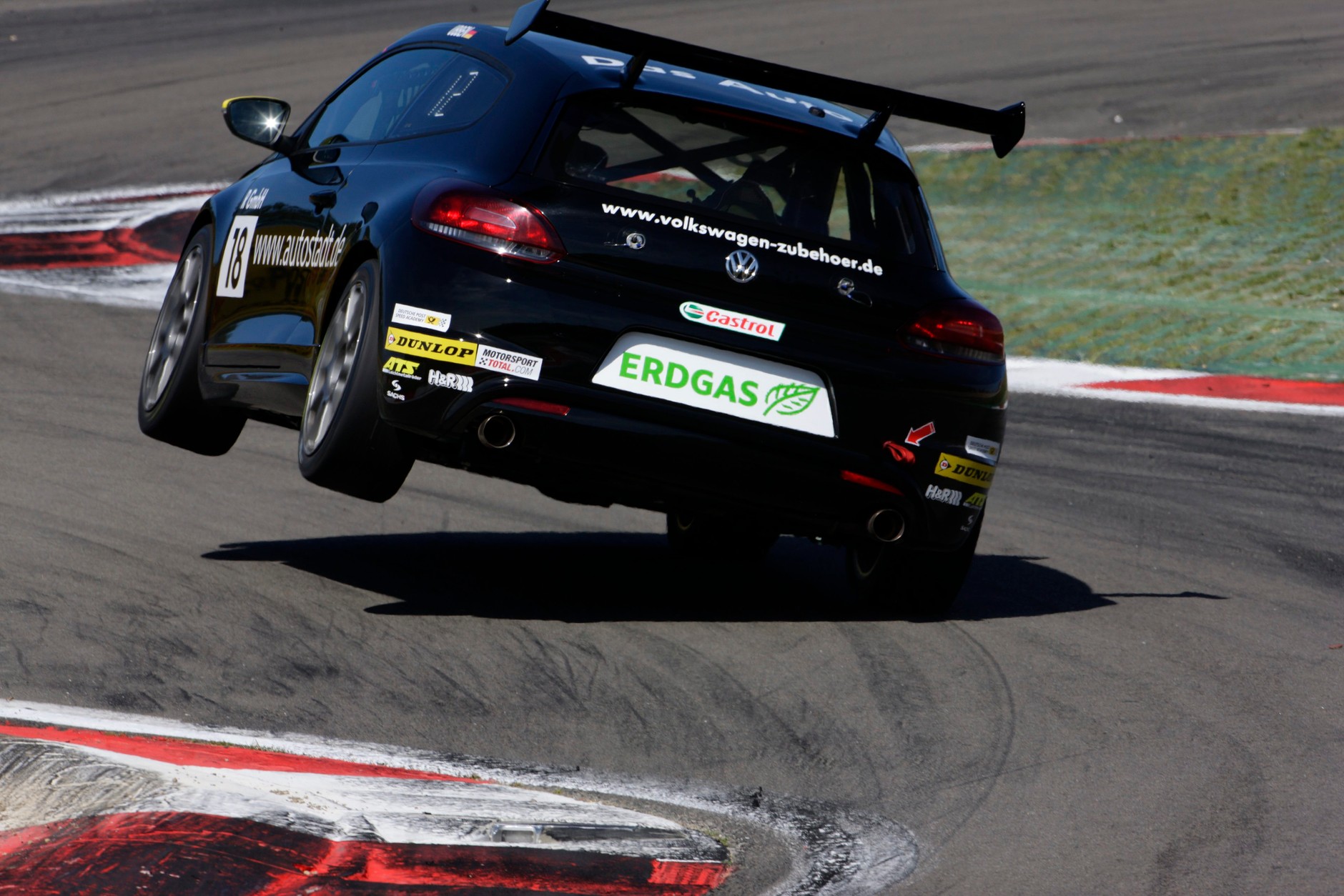 VW Scirocco R Cup: Gładysz siódmy, Litwin wyeliminowany