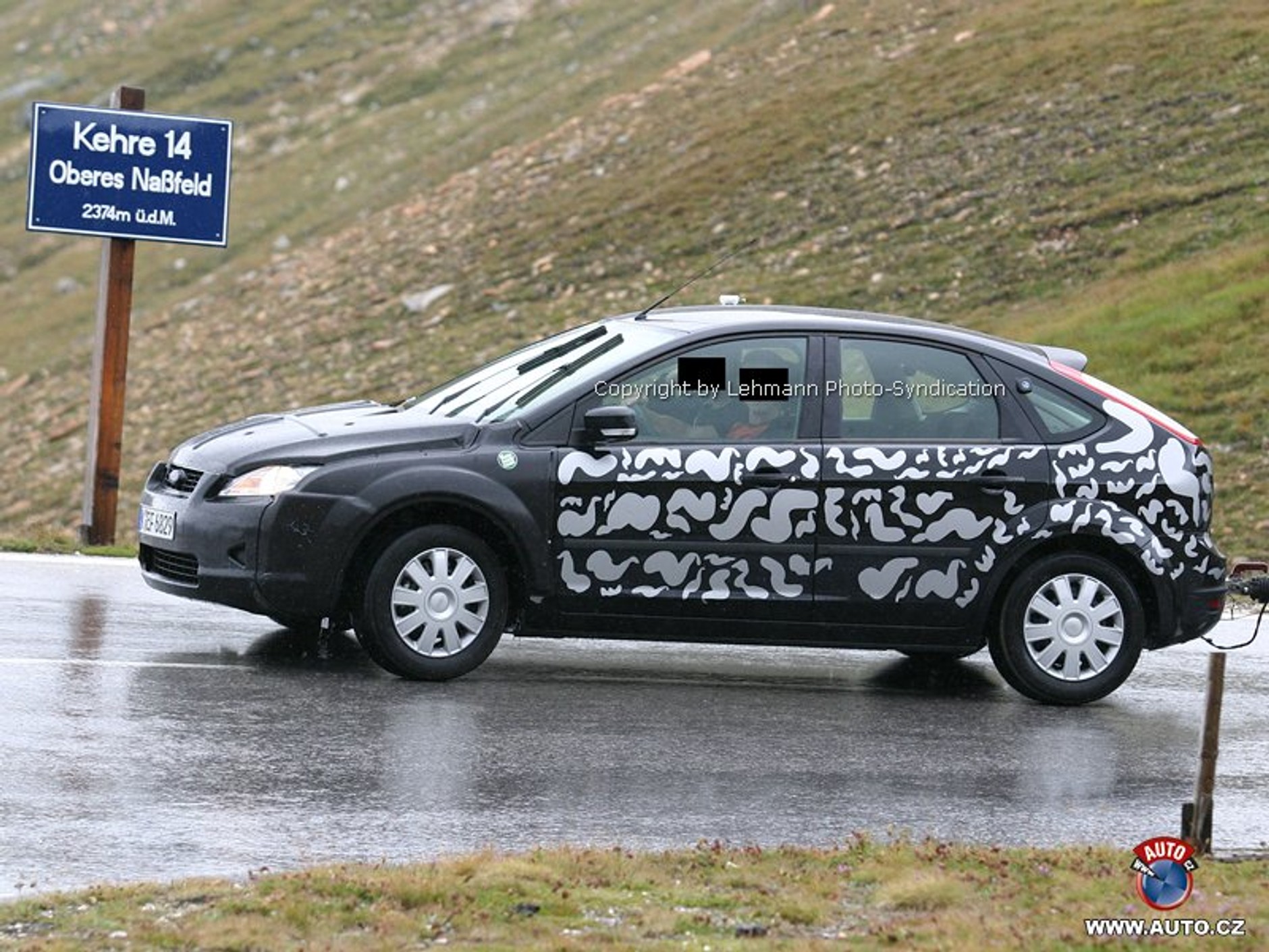 Zdjęcia szpiegowskie: Ford Focus przed faceliftingiem