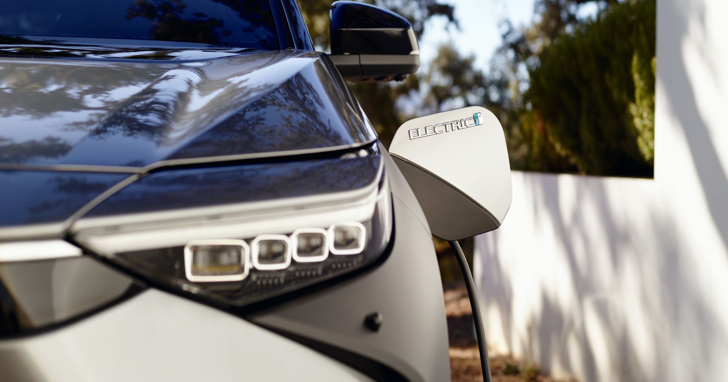 Toyota; ładowanie auta elektrycznego