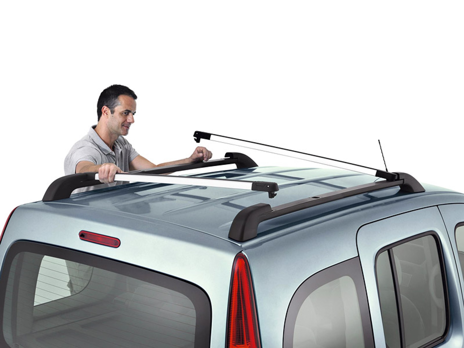 IAA Frankfurt 2007: Renault Kangoo – bardziej praktyczne i komfortowe (wideo)