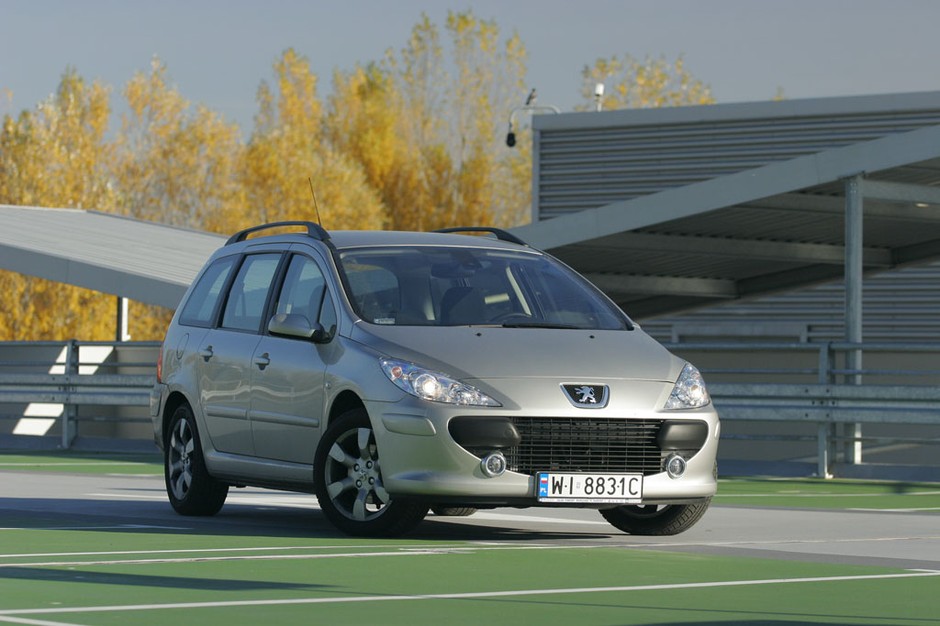 Peugeot 307 (lata prod. 2001-07) cena od 8000 zł Polecana wersja: 2.0 HDi/136 KM