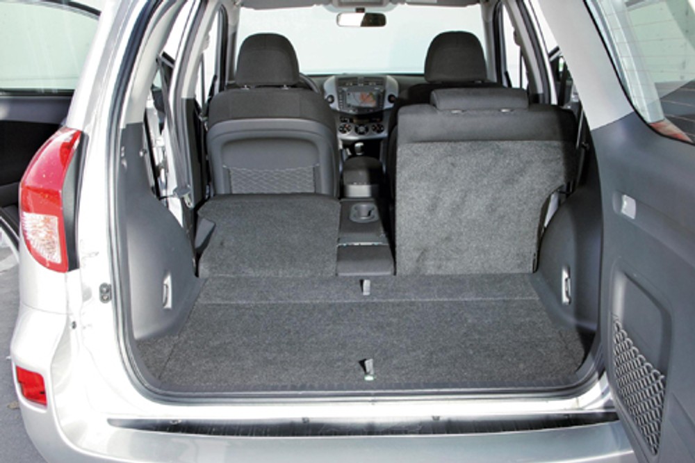 Toyota RAV4, Nissan X-Trail, Kia Sportage, Suzuki Grand Vitara - Terenówki niezupełnie terenowe