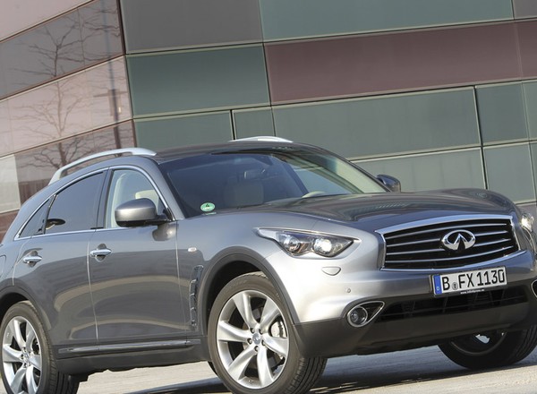 Infiniti FX 30d: zastrzyk świeżości