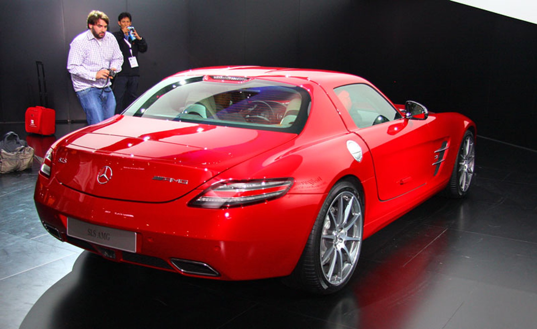 IAA Frankfurt 2009: Mercedes-Benz SLS AMG – Gullwing XXI wieku, pierwsze wrażenia