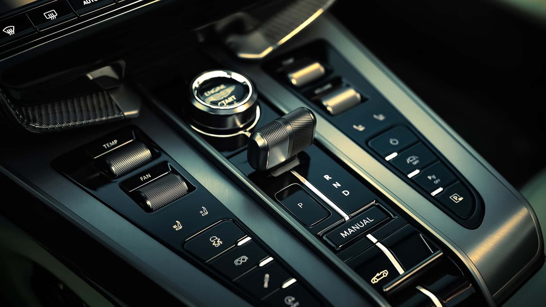 Aston Martin Vanquish Volante 2025