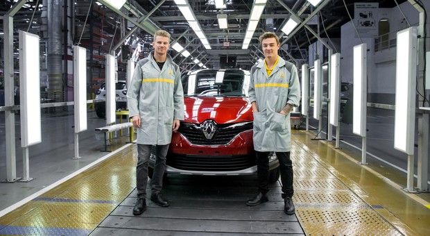 Renault nie rezygnuje z Rosji. Wznawia produkcję w Moskwie