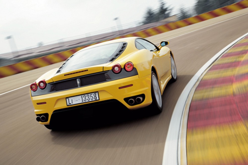 Ferrari - Z 2140 KM przez Fiorano