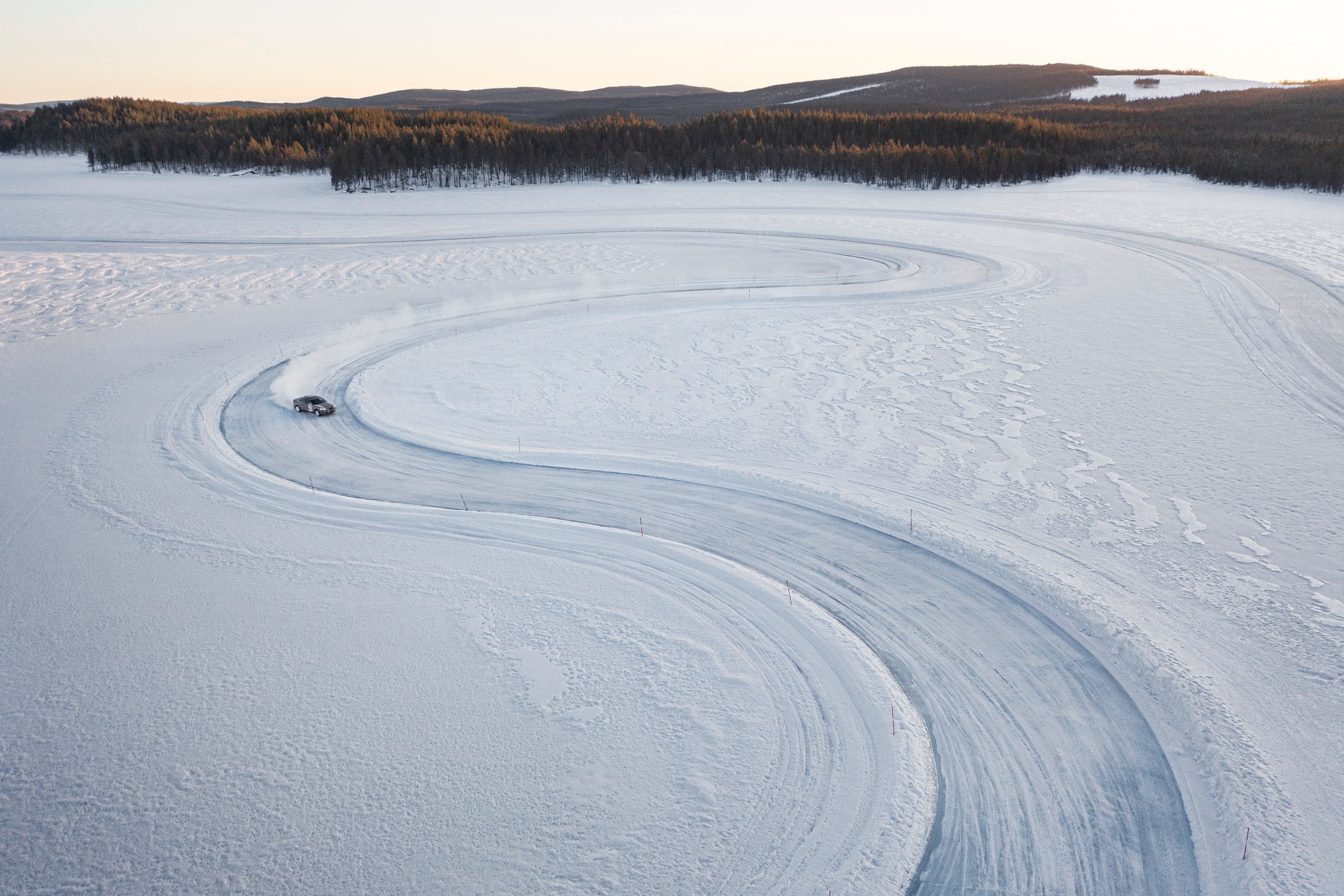 Polestar 2 Arctic Circle