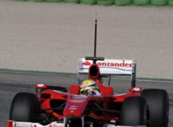 Formuła 1: pierwsze koty za płoty - Kubica nie najlepiej (1. dzień testów w Walencji)