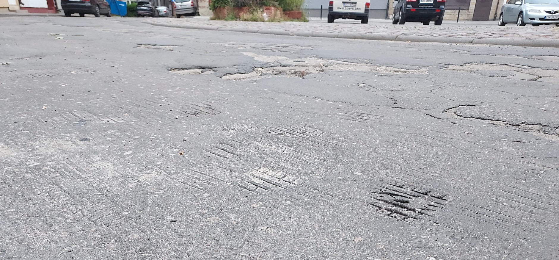 Drogi budowane przed 1989 r. nie zakładały obecnego natężenia ruchu