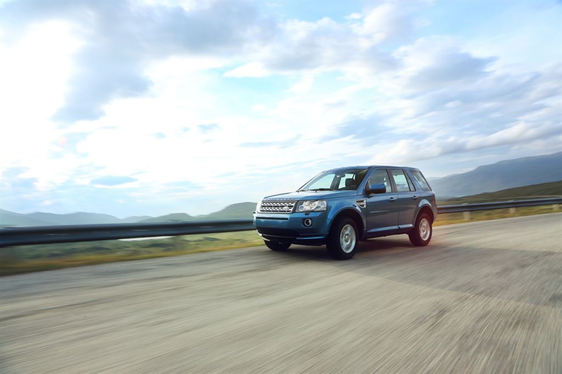 Facelifting Land Rovera Freelandera 2