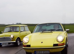 Porsche 911 i… Mini: wspomnień czar