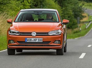 Volkswagen Polo VI - polowanie na Golfa