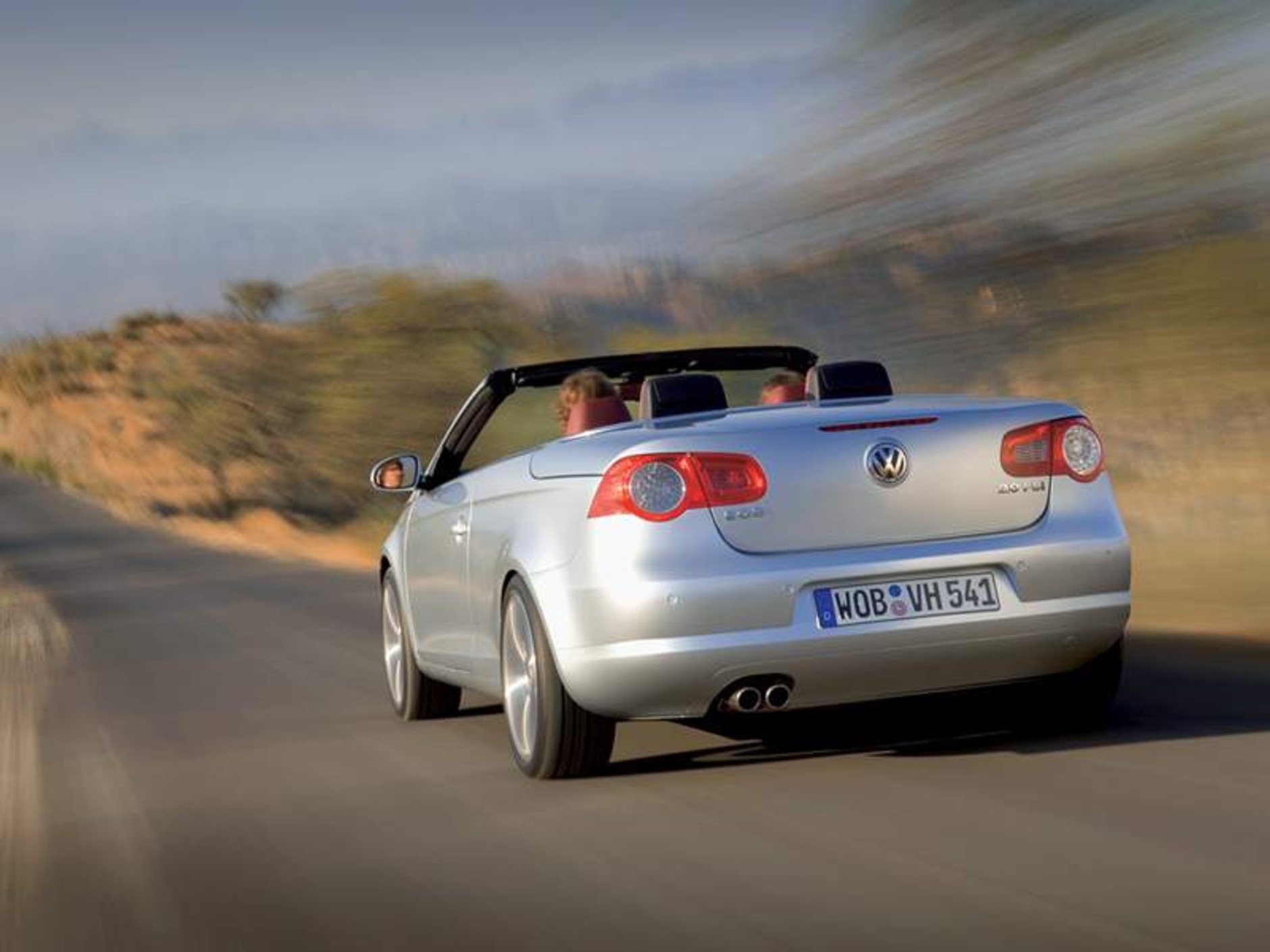 Volkswagen Eos: 1,4 TSI (90 kW/122 KM) zamiast 1,6 FSI (85 kW/115 KM)