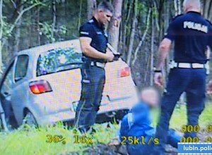 Kierowca był pijany i miał dożywotni zakaz. Trafi do więzienia i straci samochód