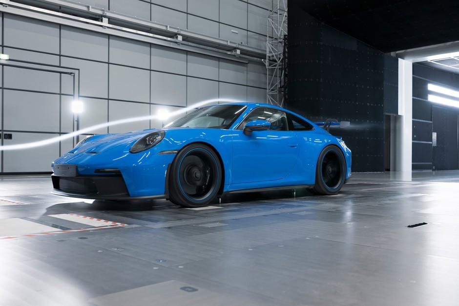 Porsche 911 GT3 (2021) w tunelu aerodynamicznym