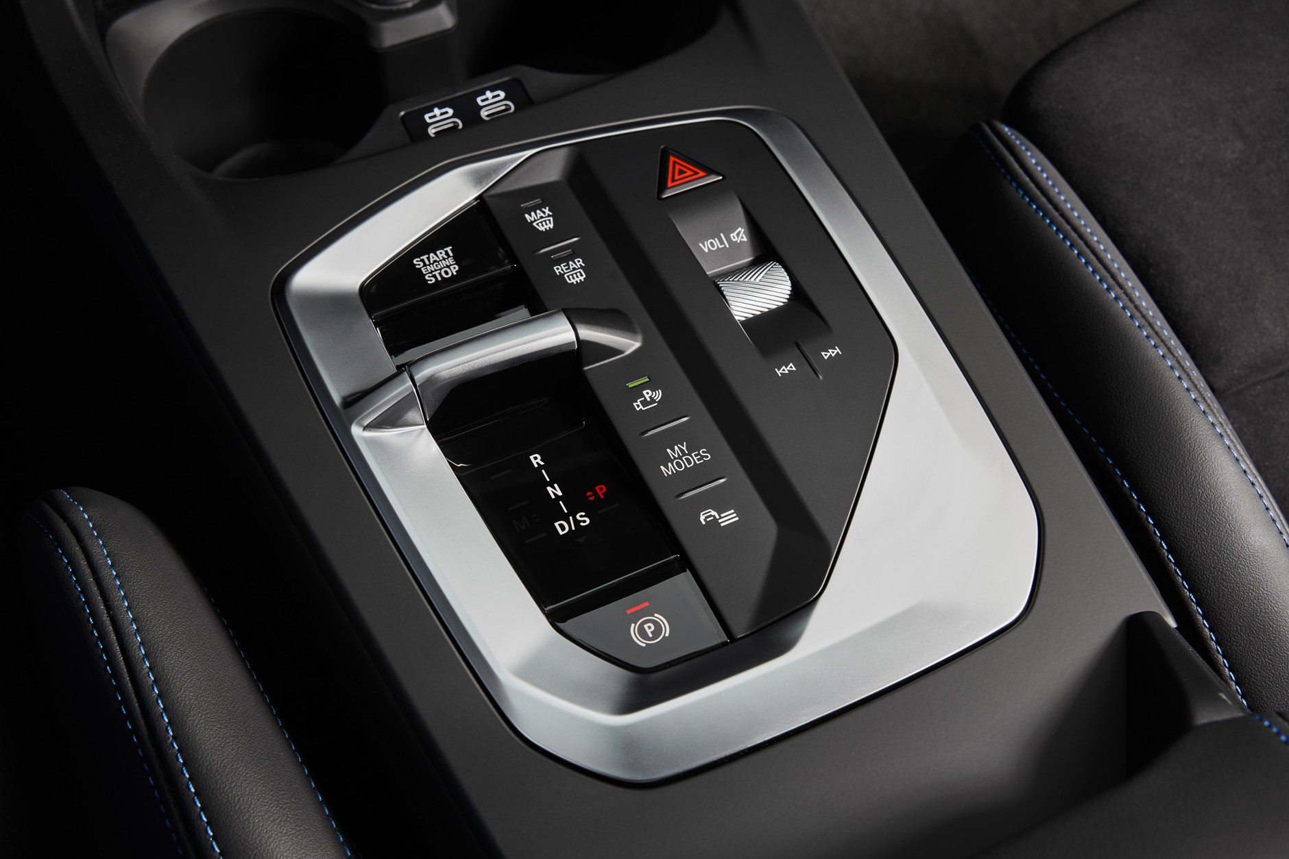 2024 BMW Serii 1