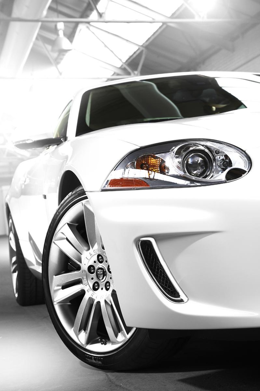 Detroit 2009: Jaguar XK i XKR 2010 – nowe silniki 5,0 V8 i niewielki facelifting